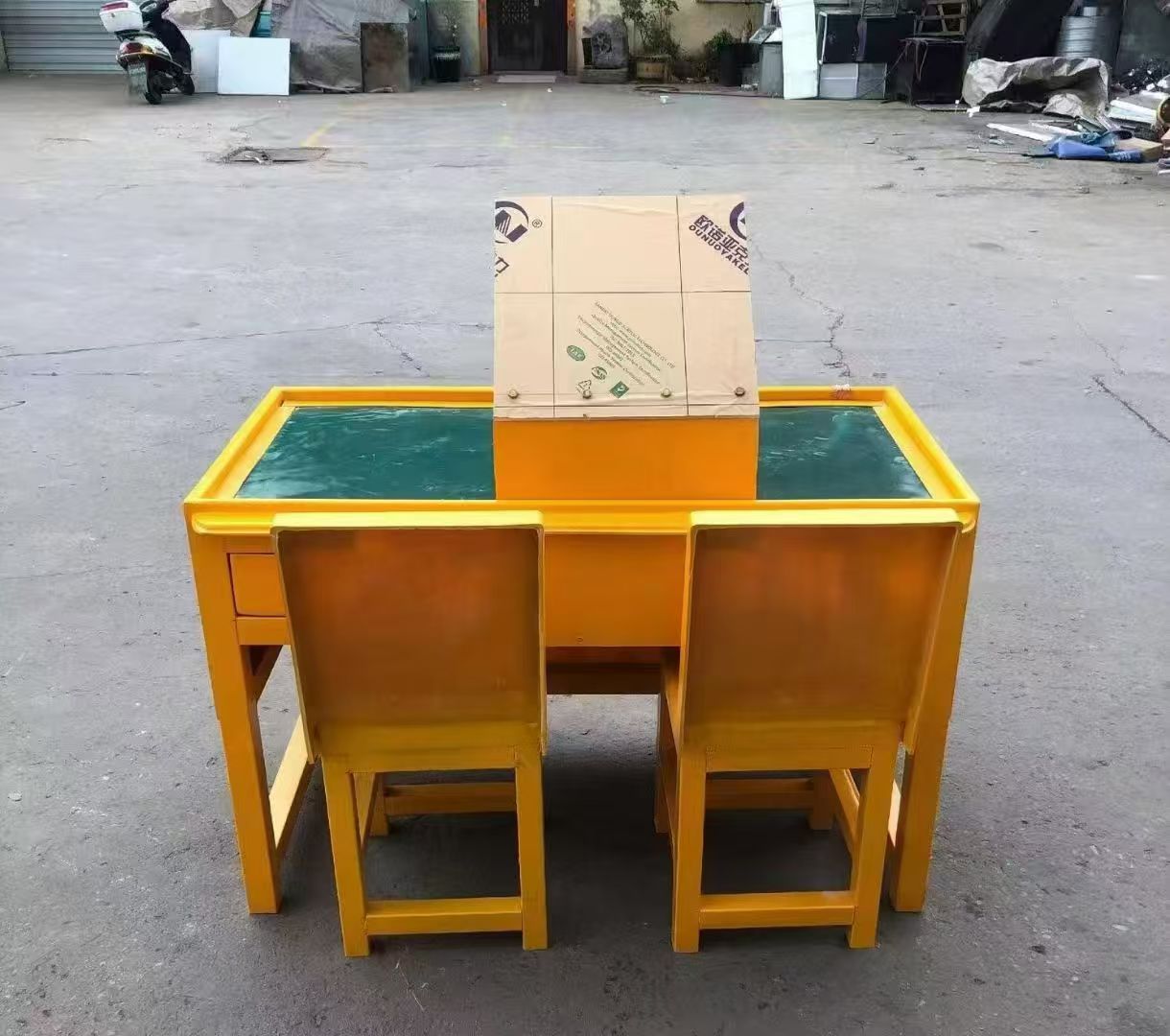 岳阳楼防静电导通桌井下煤矿火工品发放桌：危险品流转的安全守护者